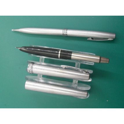 Lady Sheaffer 620 Brushed Steel With Florentine Fountain Pen & Pencil Boxed Set