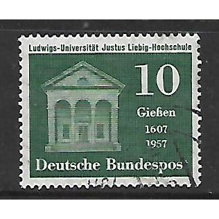 GERMANY 1957 10pf GREEN JUSTUS LIEBIG UNIVERSITY SG 1184 FINE USED#2