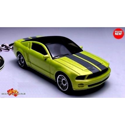 RARE KEYCHAIN GREEN FORD MUSTANG GT GREAT GIFT For BACKPACK/DESK DISPLAY