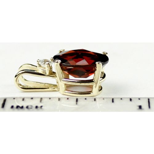 Mozambique Garnet, 14KY Gold Pendant, P020