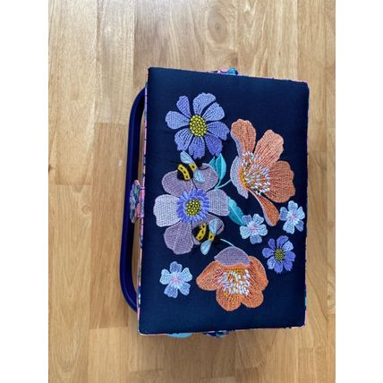 HobbyGift Sewing Box (M): Rectangle: Embroidered Lid: Garden Serenade, Flowers