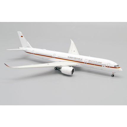 JC WINGS JCLH4246A 1/400 GERMAN AIR FORCE A350 REG: 10+01 FLAP DOWN W/ANTENNA