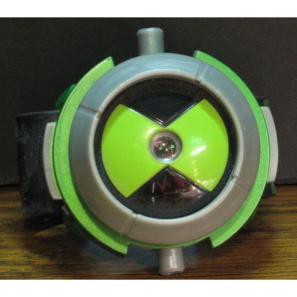 Ben 10 Wristwatch Style Omnitrix Projector - Bandai - 2008