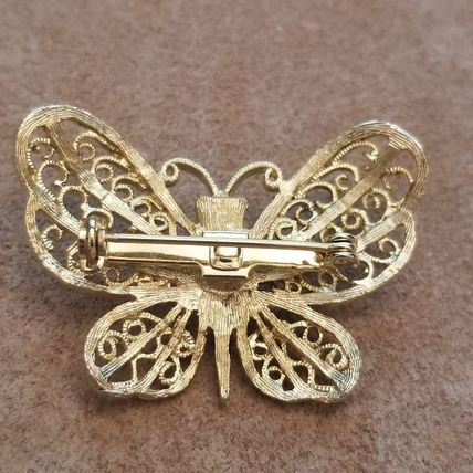 Gold Tone Butterfly Pearl Brooch