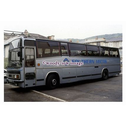pu2062 - IOW Southern Vectis Bus No.327 in Ventnor - print 6x4
