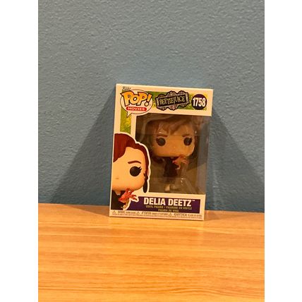 Funko Pop! Beetlejuice - Delia Deetz #1758 Vinyl Figure (Box & Protector)