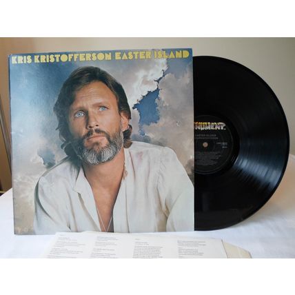 LP. 1978.KRIS KRISTOFFERSON. EASTER ISLAND. SMNT 86056.LYRIC SHEET.NEAR MINT