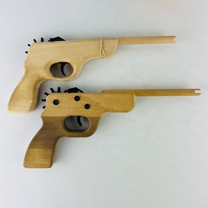 Rubber Band Toy Guns and Target