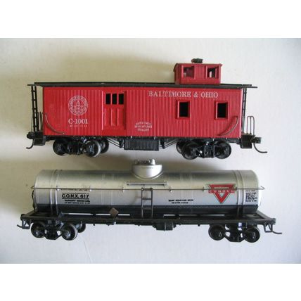 HO Scale Freight Car Lot of 4 4125