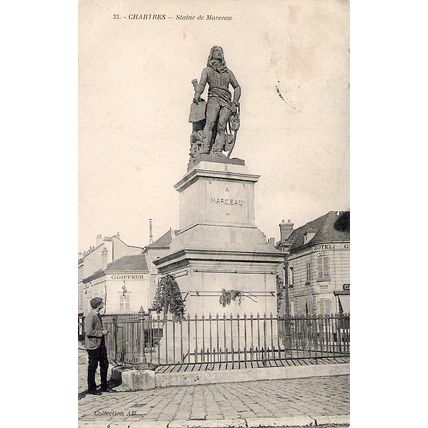 28 - Chartres - LA STATUE DE MARCEAU