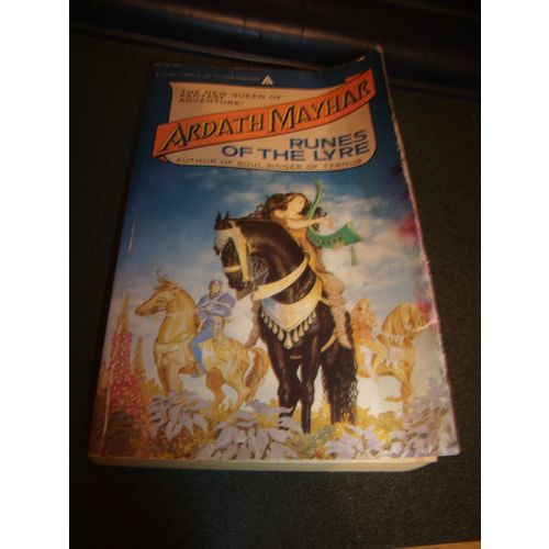 Runes of the Lyre by Ardath Mayhar (1983, Paperback)
