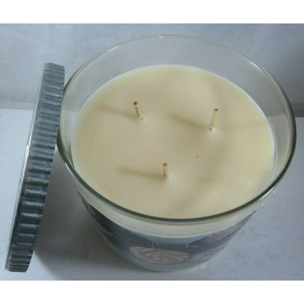 Bath & Body Works Candle 3-wick 14.5 oz Butterscotch Toffee