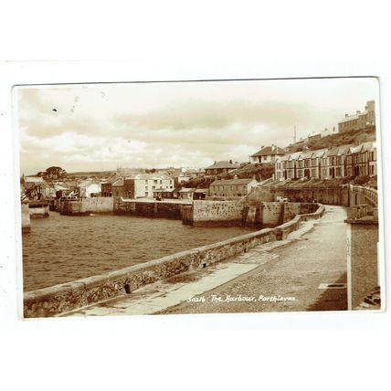Cornwall postcard Porthleven the Harbour