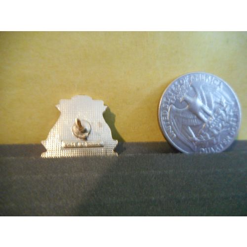 City of Mount Pearl,Newfoundland,Canada,Collector Lapel Pin