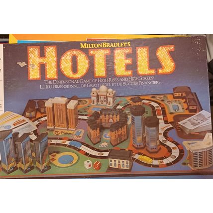 VINTAGE GAMES SPARE PARTS " MILTON BRADLEY HOTEL "SOME PARTS AVAILABLE