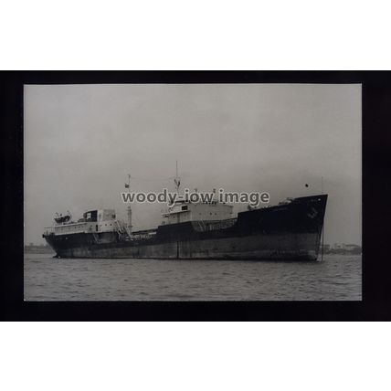TA0681 - Esso Oil Tanker - Esso Procyon - built 1944 - photograph