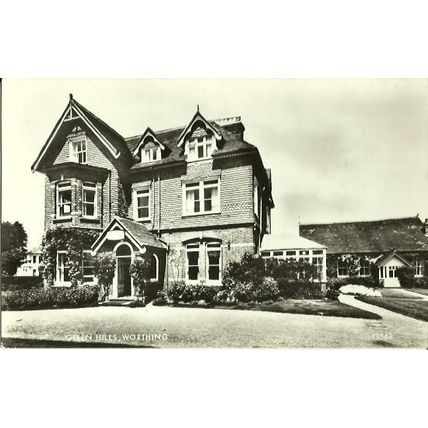 Sussex WORTHING Green Hills Postcard (13568)