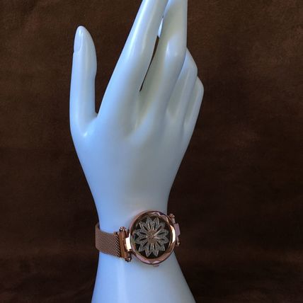 Watch Ladies Quartz Watch Rose Gold Magnetic Closure #277 USA Seller