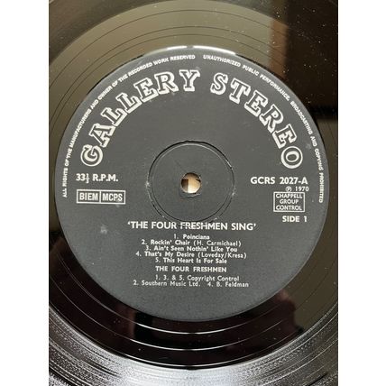 THE FOUR FRESHMEN SING (UK VINYL LP, 1970)