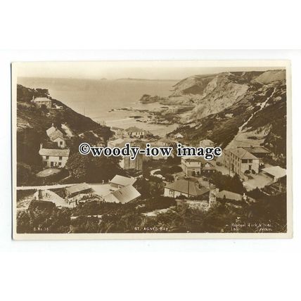 tq1760 - Cornwall - Looking down onto St. Agnes Bay & Town - Postcard - Tuck's