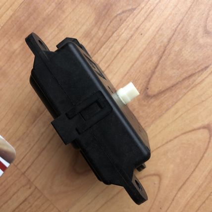Nissan INFINITI 27731-JN60A Actuator Mode Motor Blend Air In HVAC OEM Type 1