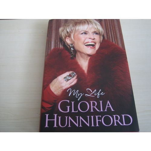 Gloria Hunniford (My Life) hand signed RARE *FREE POST*