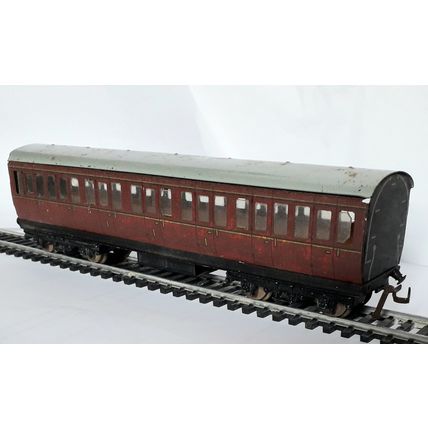 HORNBY MECCANO - BURGUNDY 1st Class COACH - TIN-PLATE 19 cm - FAIR to GOOD