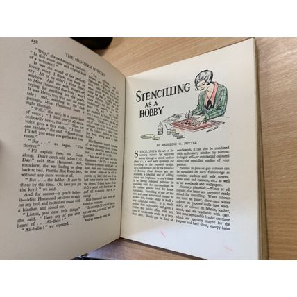 c1930 "COLLINS' SCHOOLGIRLS' ANNUAL" ILLUSTRATED LARGE HARDBACK BOOK (P5)