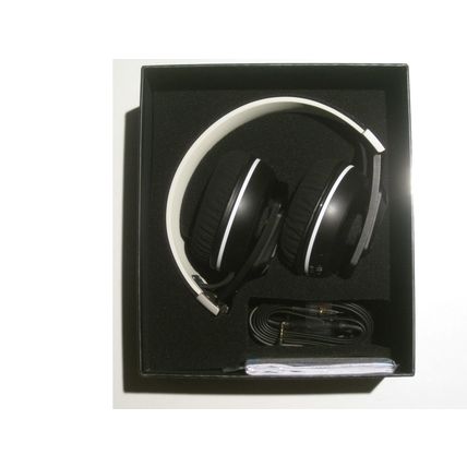 New Cond. Sennheiser Urbanite XL Wireless Headphones