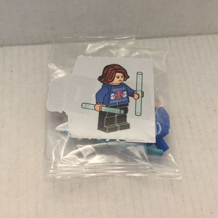 NEW Lego Marvel Holiday Black Widow Minifigure