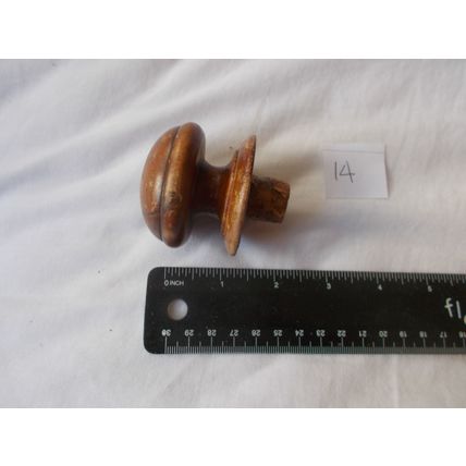 DOOR KNOBS WOODEN ( 14) (09/01) # #