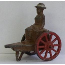VINTAGE Barclay's ' Soldier on Wagon ' red wheels ( 1940s )