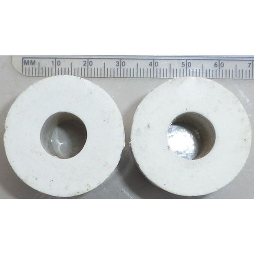 Glazed white Spool Type Porcelain Insulator 32mm long RF or antenna 1 off