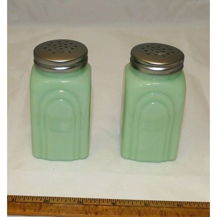 New Jade Green Glass Salt & Pepper Shakers Art Deco Badge Arch Retro Style