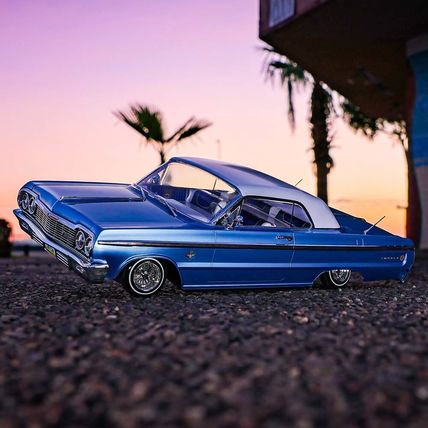 REDCAT SIXTYFOUR RTR RC LOWRIDER CAR 1:10 1964 CHEVY IMPALA HOPPING Blue/White