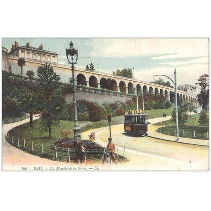 64 - Pau - la montée de la gare