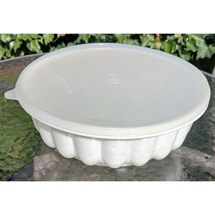 Tupperware large Jelly Mold, vintage retro mid century