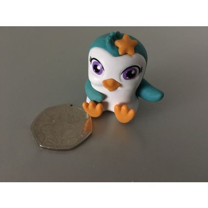 PENGUIN GIRL FIGURINE (SMALL)