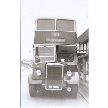 Black & White Photograph of Maidstone & District Motor Services Ltd. - NKT 916