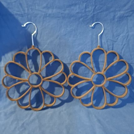 2 Brown FLOWER SCARF HANGER Belt Tie Velvet Holder Closet Organizer Necktie