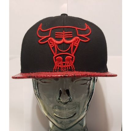 47 BRAND CHICAGO BULLS WINDY CITY NBA SKATER HAT CAP W/ FAUX SKIN BILL SNAP BACK