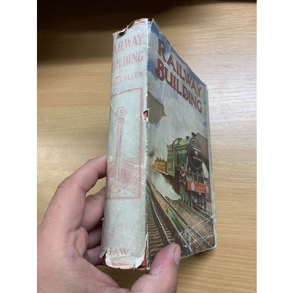 c1920s 1ST EDITION CECIL J ALLEN "RAILWAY BUILDING" TRAINS ILLUSTRATED BOOK (P4)
