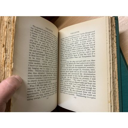 1924 CHARLOTTE BRONTE "VILLETTE" VOLS 1 & 2 FICTION 1.5kg HARDBACK BOOKS (P8)