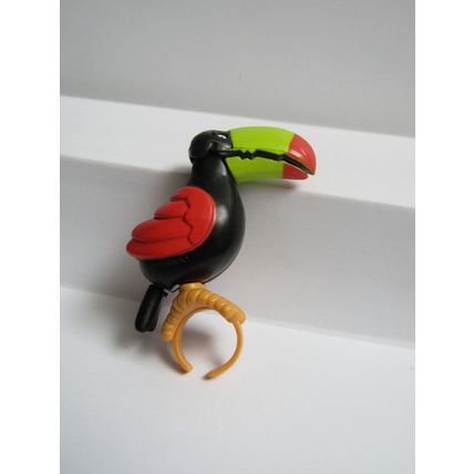 Kinder Surprise Toy 2001 K01-7 Toucan Perch Ring