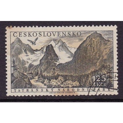 CZECHOSLOVAKIA 1957 TATRA NATIONAL PARK 1.25k USED SG997 fox spot middle bottom