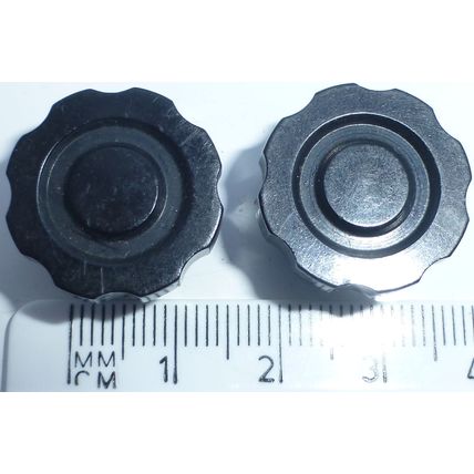 KNOB midget fluted Black bakelite 1/4" shaft # Bulgin K.111 vintage 1 off