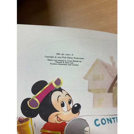 1973 WALT DISNEY "SUNNY DAYS STORY BOOK" LARGE UK ANNUAL HARDBACK BOOK (P3)