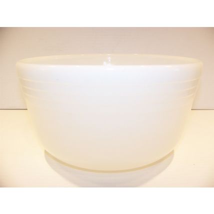 PYREX #31 RIBBED WHITE MIXING BOWL