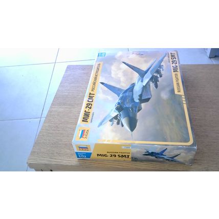 RUSSIAN FIGHTER MIG-29 SMY Model Kit 1/72 Scale. Zvezda (NEW)