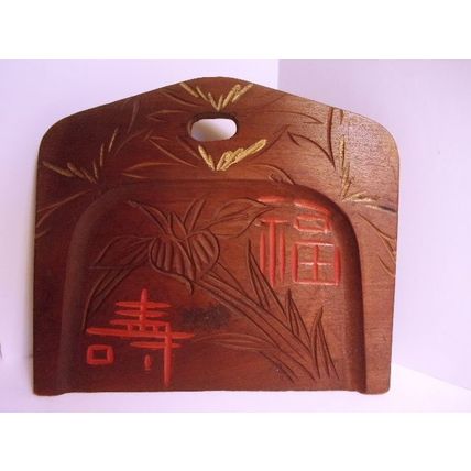 Wood Crumb Catcher Silent Butler Hand Painted and Carved No Scraper